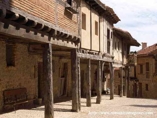 CALLE MAYOR CON SU TIPISMO